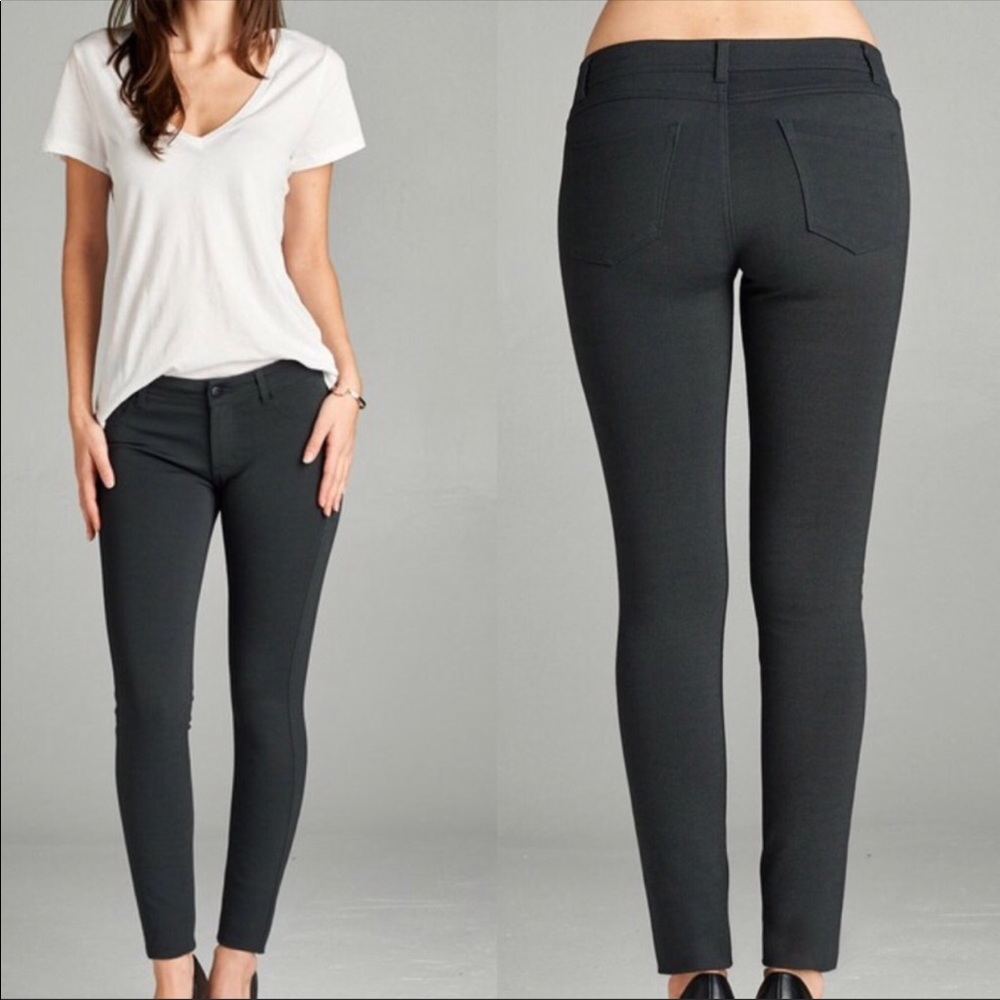 SZ SMALL Stretchy “Skinny “ Pants - BLK